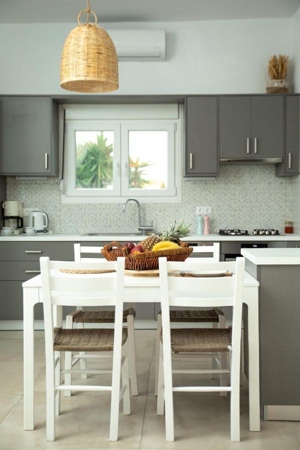 Chic & Spacious House In Rodia Heraklion Exteriör bild